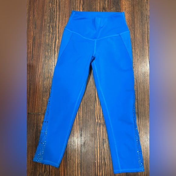 Alo Yoga Patina Laser Cut Royal Blue Women’s Workout Legging Sz Sm High Waist - Picture 1 of 5